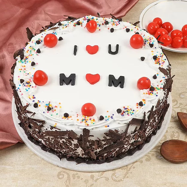 Online Love You Mom Cake Delivery with Baker's Wagon